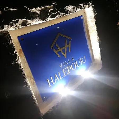 Halepouri *