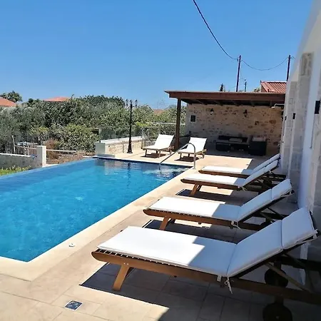 Halepouri Villa La Canée